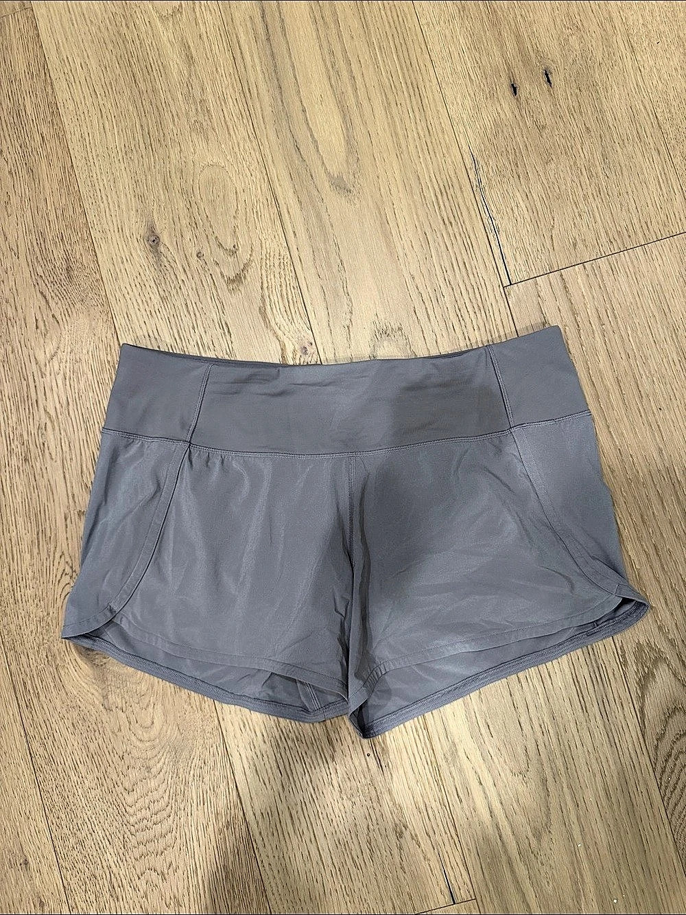 lululemon Speed Up Mid-Rise Short 4" Lined Size 8